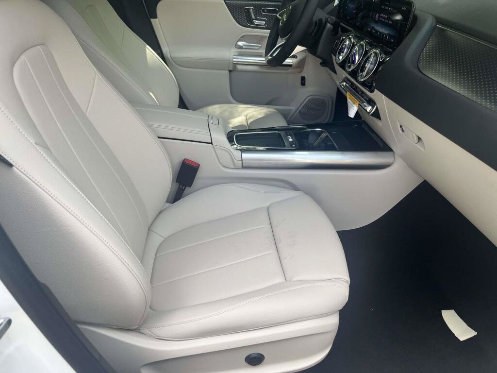 New 2026 Mercedes-Benz GLA 250 4MATIC image 21