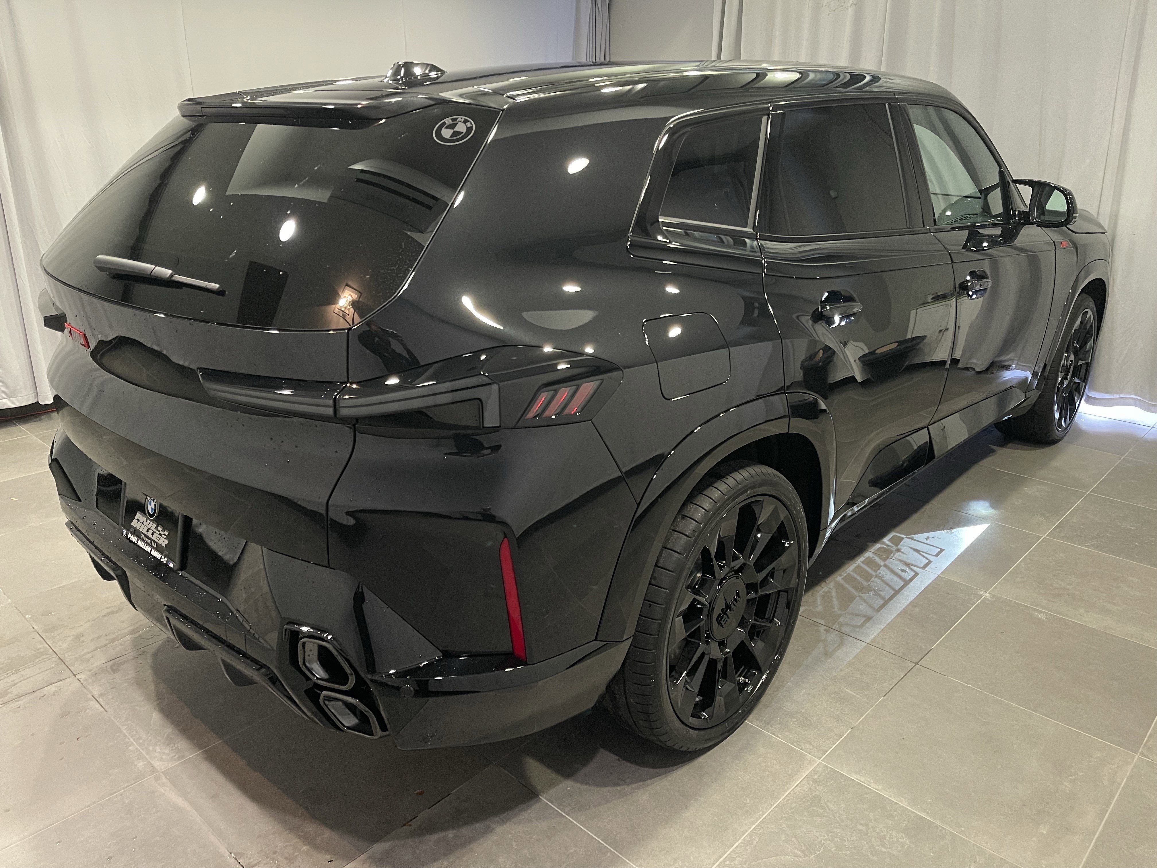 New 2026 BMW XM Label Red image 6