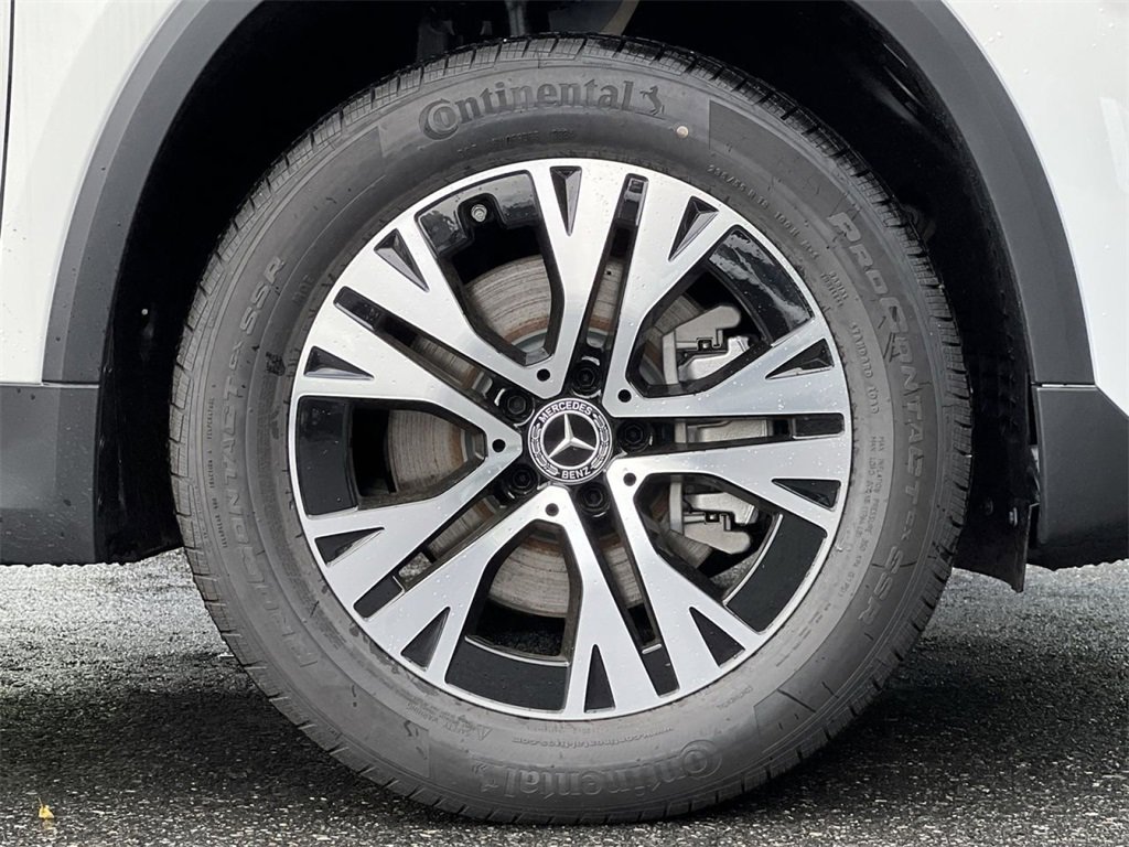 Certified 2025 Mercedes-Benz GLA 250 4MATIC image 10