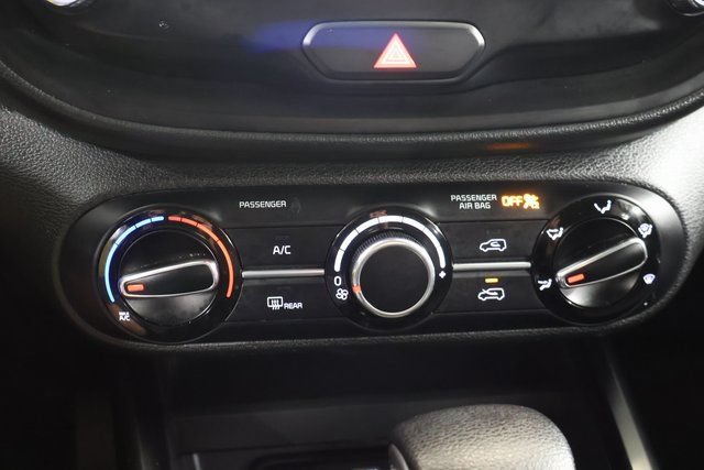 Used 2024 Kia Soul LX w/ Option Group 015 FWD image 19