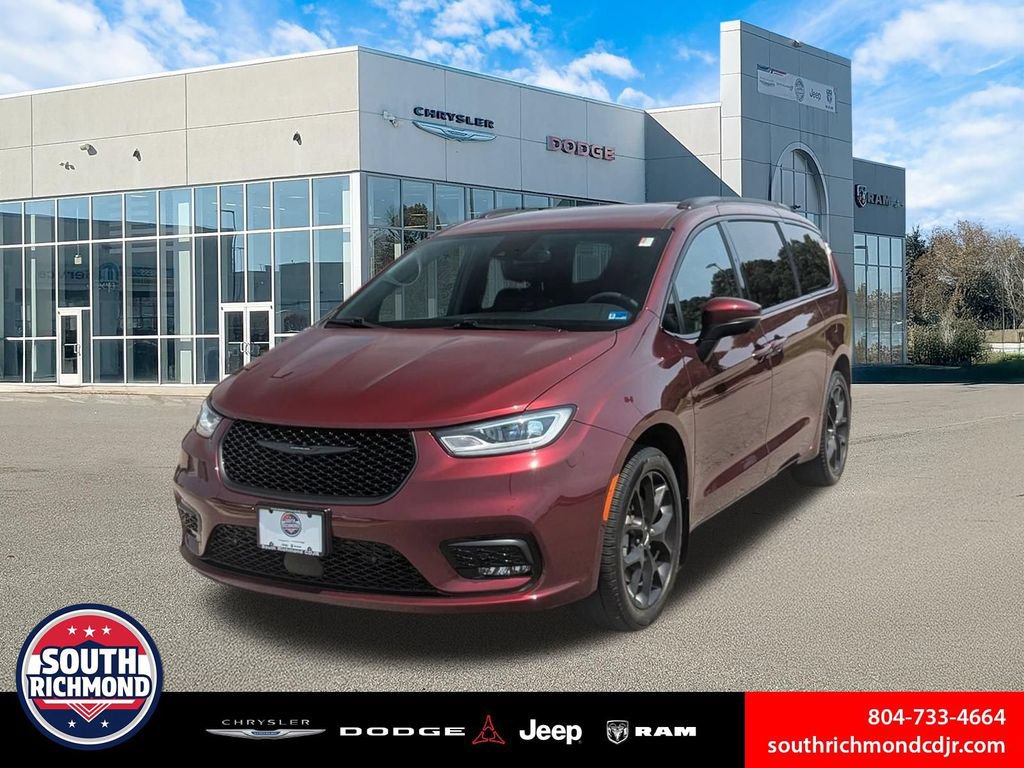 Used 2023 Chrysler Pacifica Touring-L w/ S Appearance Package