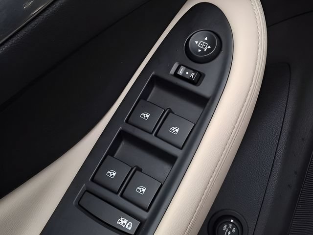 Used 2020 Buick Envision Preferred AWD/4WD image 23