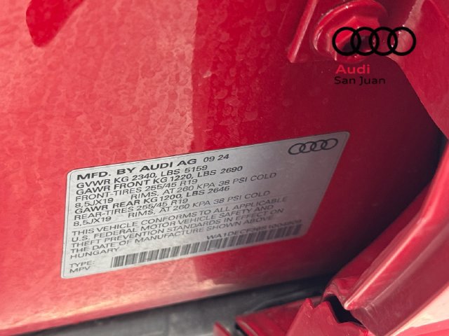 Used 2025 Audi Q3 2.0T Premium w/ Black Optic Sport Package AWD/4WD image 39