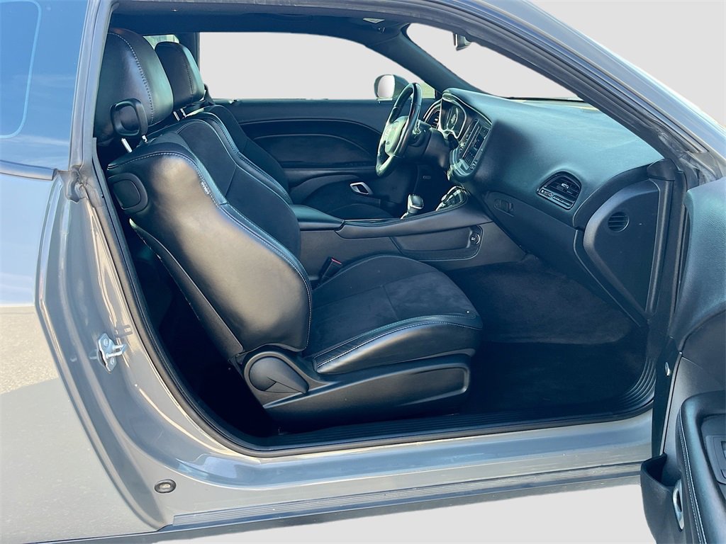 Used 2018 Dodge Challenger R/T Scat Pack w/ Leather Interior Group image 28