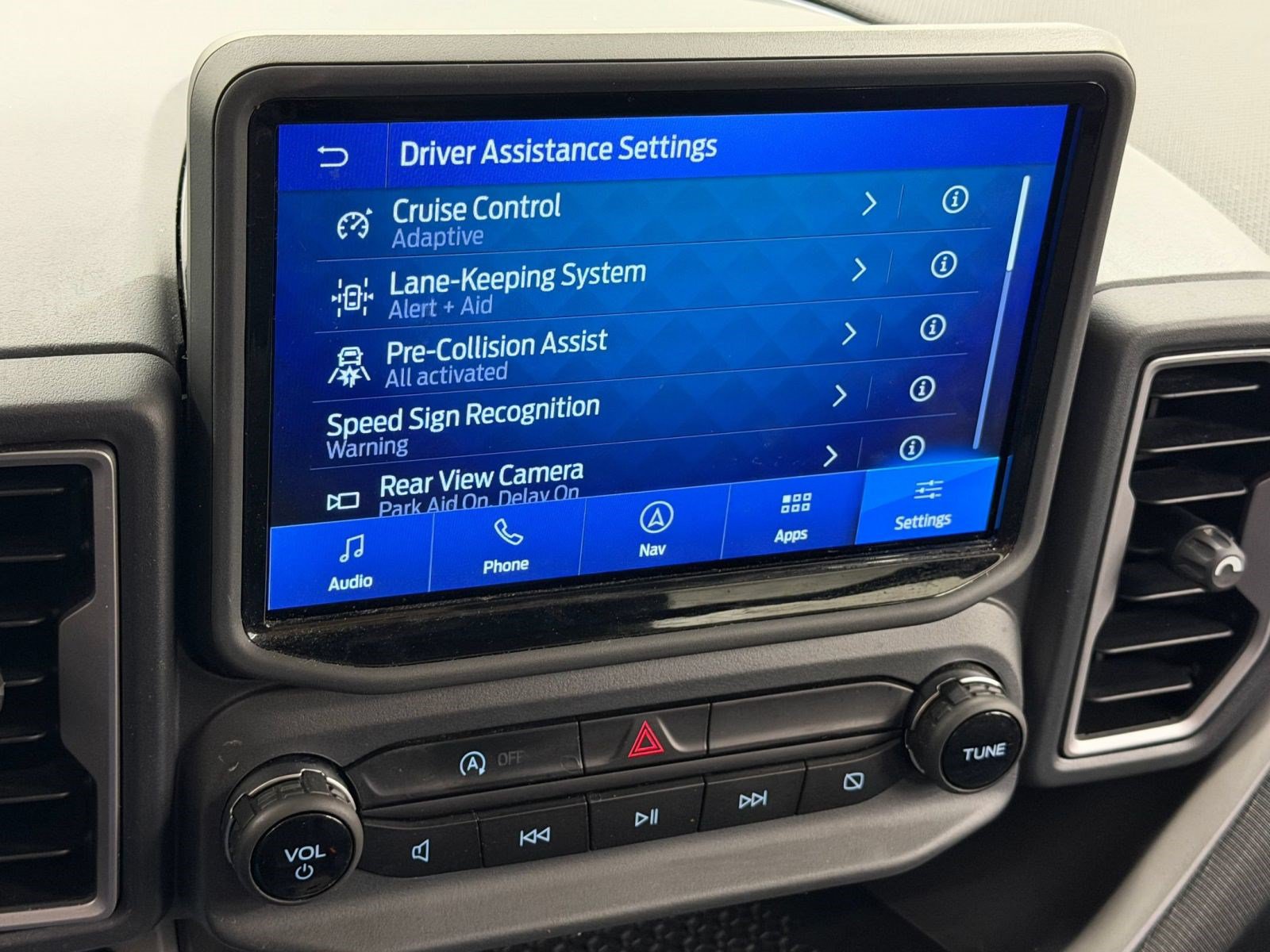 Used 2022 Ford Bronco Sport Outer Banks w/ Tech Package AWD/4WD image 20