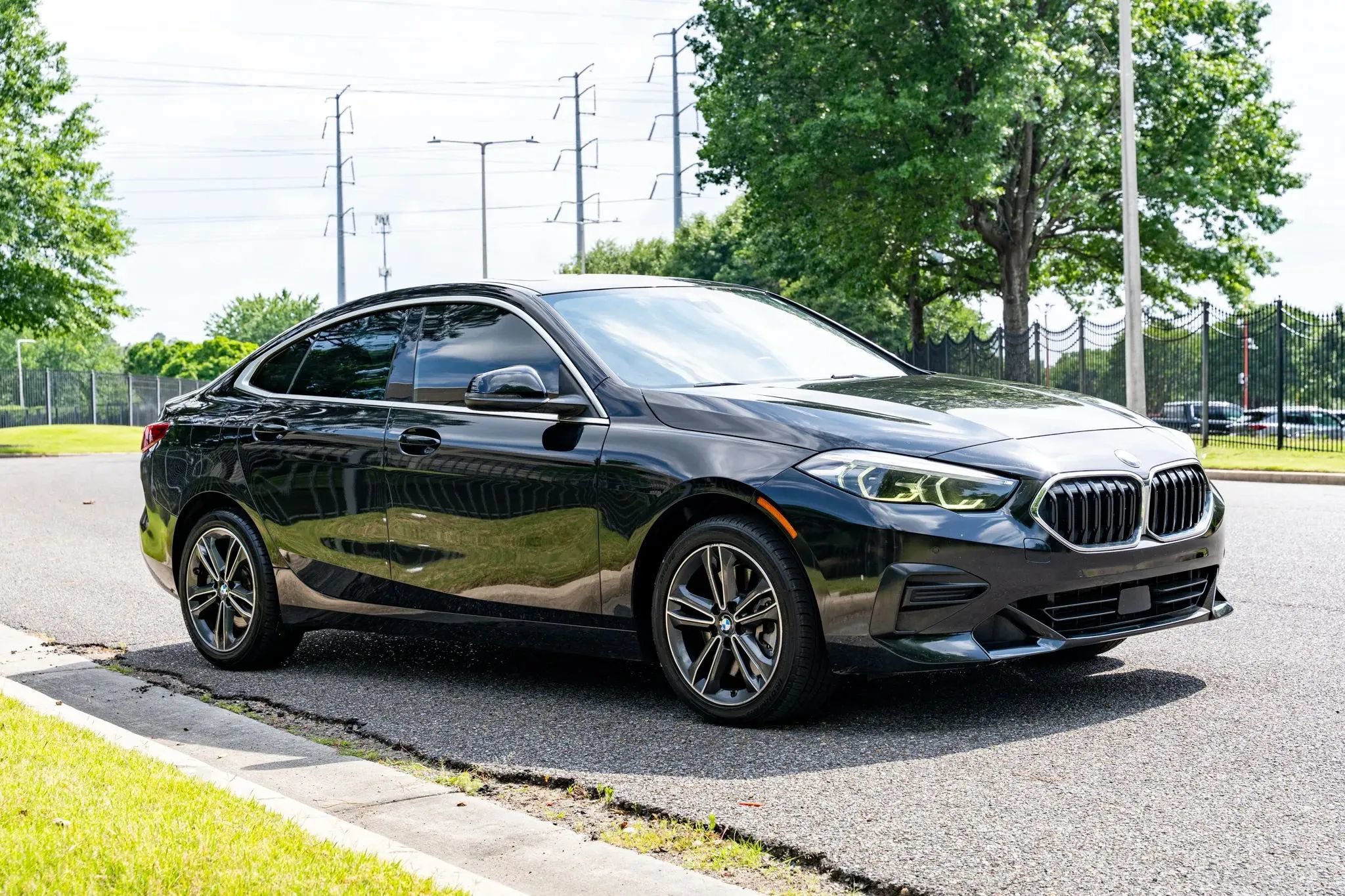 Used 2022 BMW 228i Gran Coupe FWD image 4