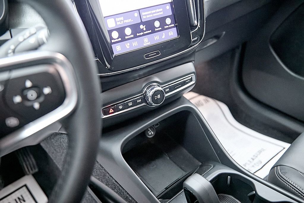 New 2026 Volvo XC40 B5 Core image 15