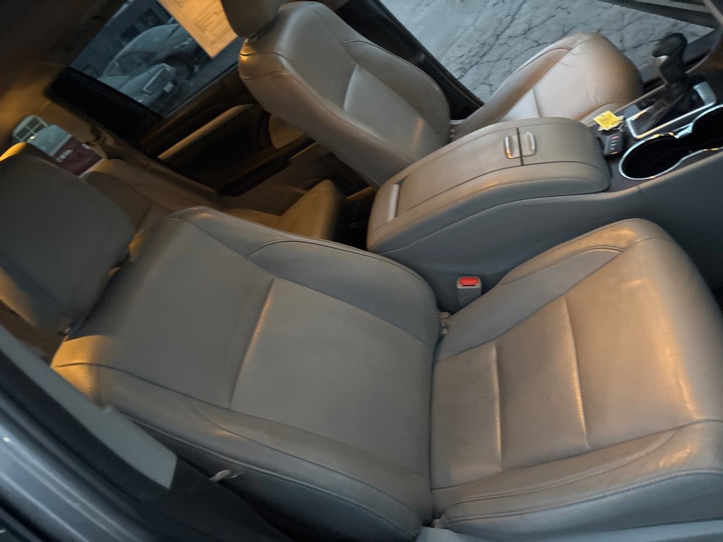 Used 2018 Toyota Highlander XLE image 23