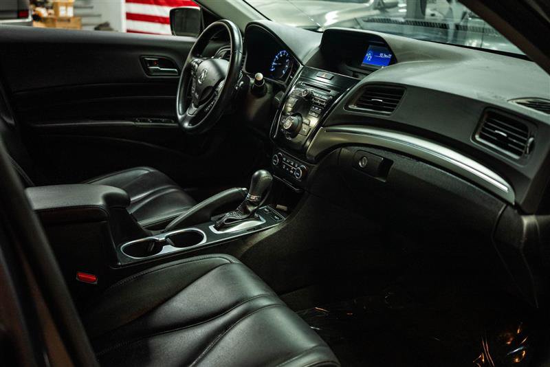 Used 2019 Acura ILX FWD image 13