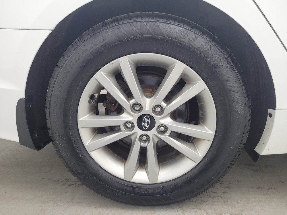 Used 2017 Hyundai Sonata SE FWD image 31