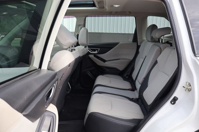 Used 2020 Subaru Forester Premium AWD/4WD image 17