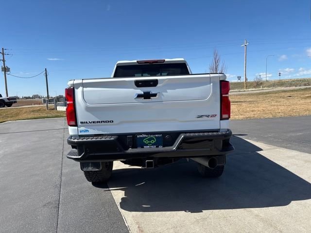 Certified 2024 Chevrolet Silverado 2500 ZR2 w/ Technology Package image 4