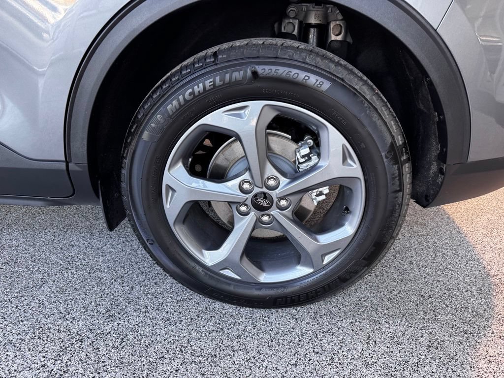 Used 2026 Ford Escape ST-Line AWD/4WD image 13