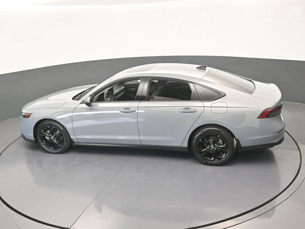 Used 2025 Honda Accord SE image 46