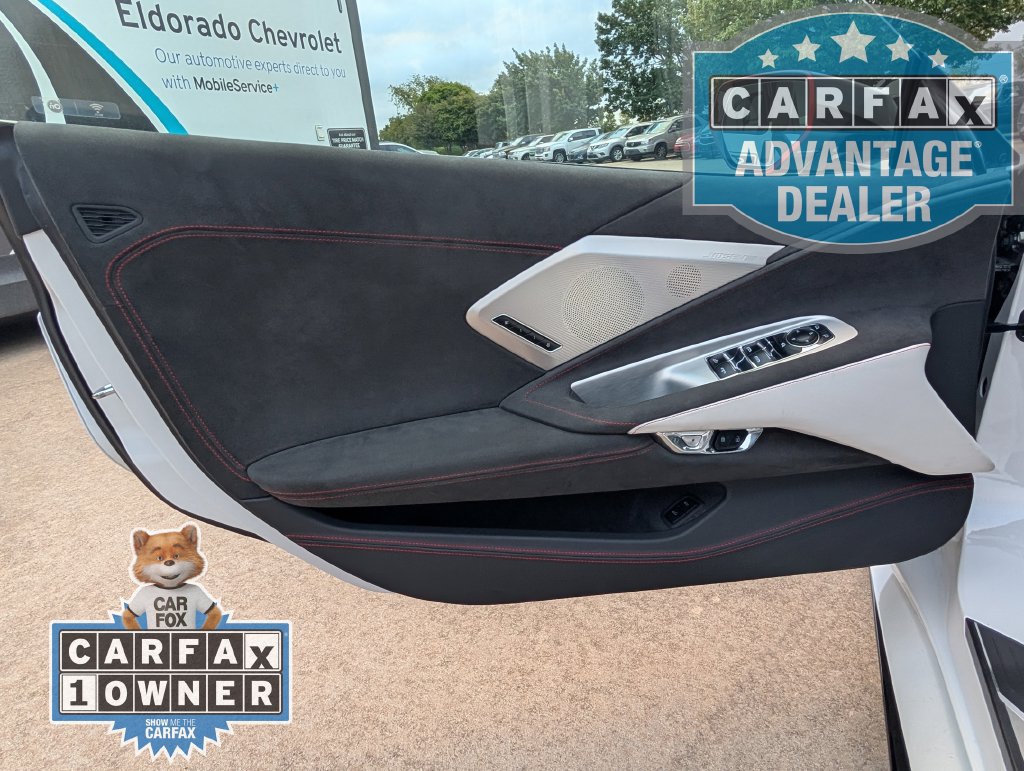 Used 2023 Chevrolet Corvette Stingray Premium Conv w/ Z51 Performance Package RWD image 17