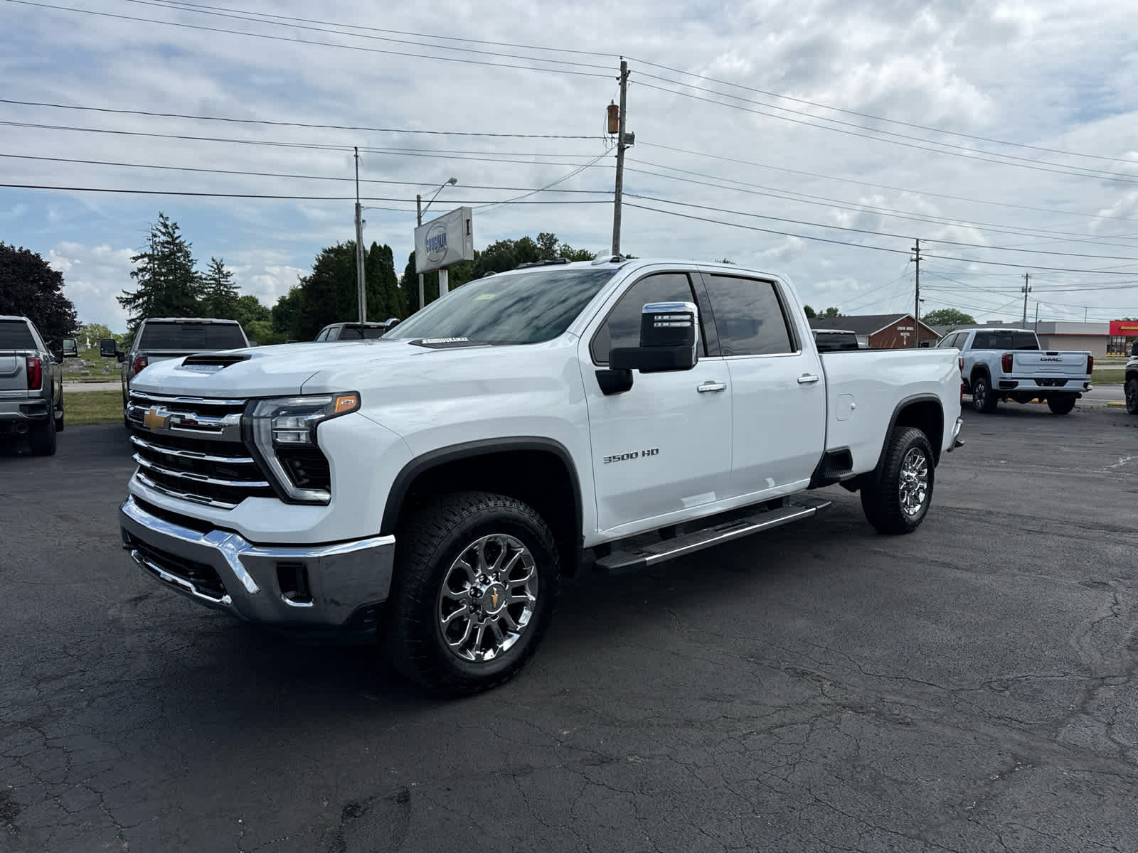 Certified 2025 Chevrolet Silverado 3500 LTZ w/ LTZ Convenience Package AWD/4WD image 1