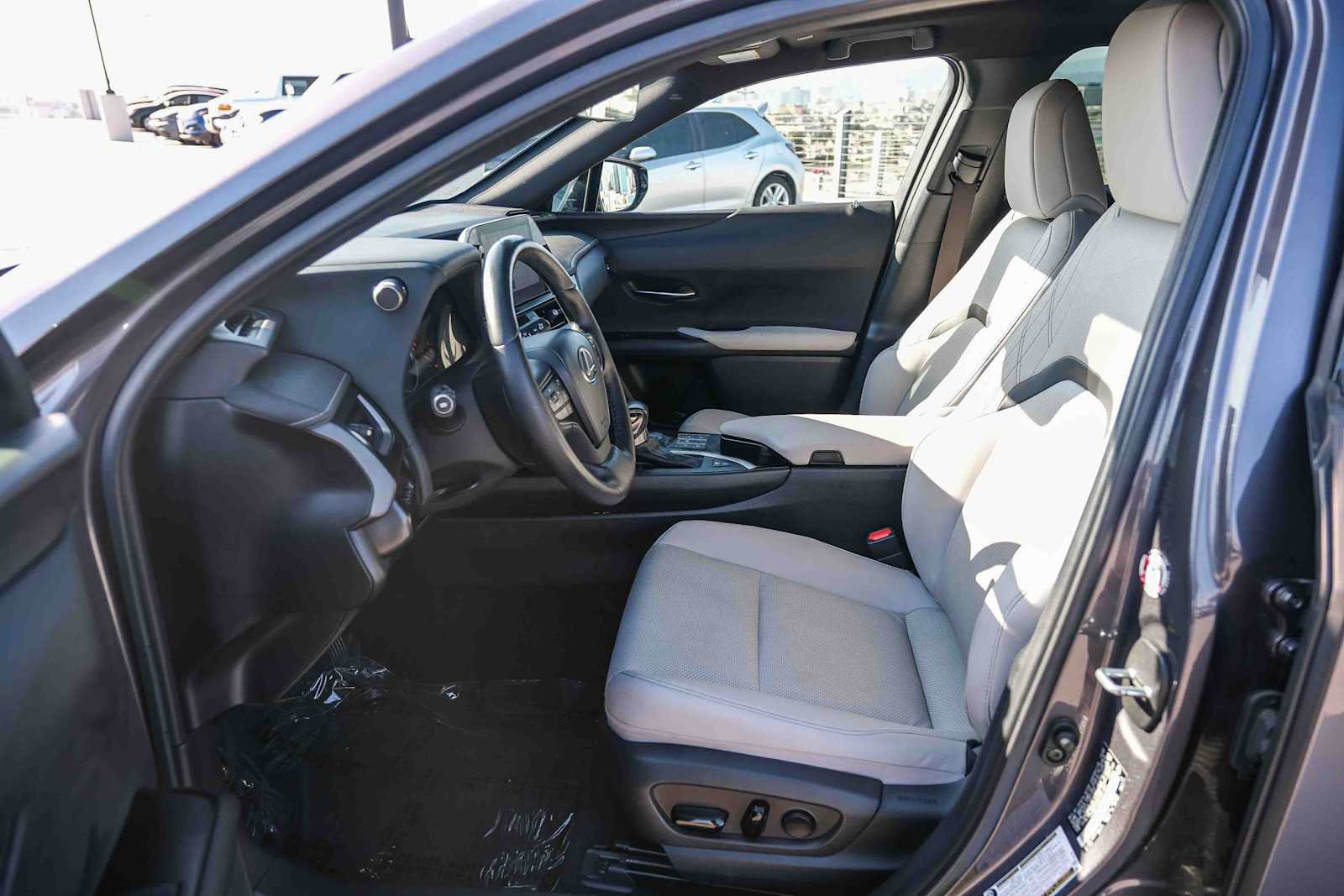 Used 2023 Lexus UX 250h F Sport w/ Accessory Package (Z1) AWD/4WD image 19