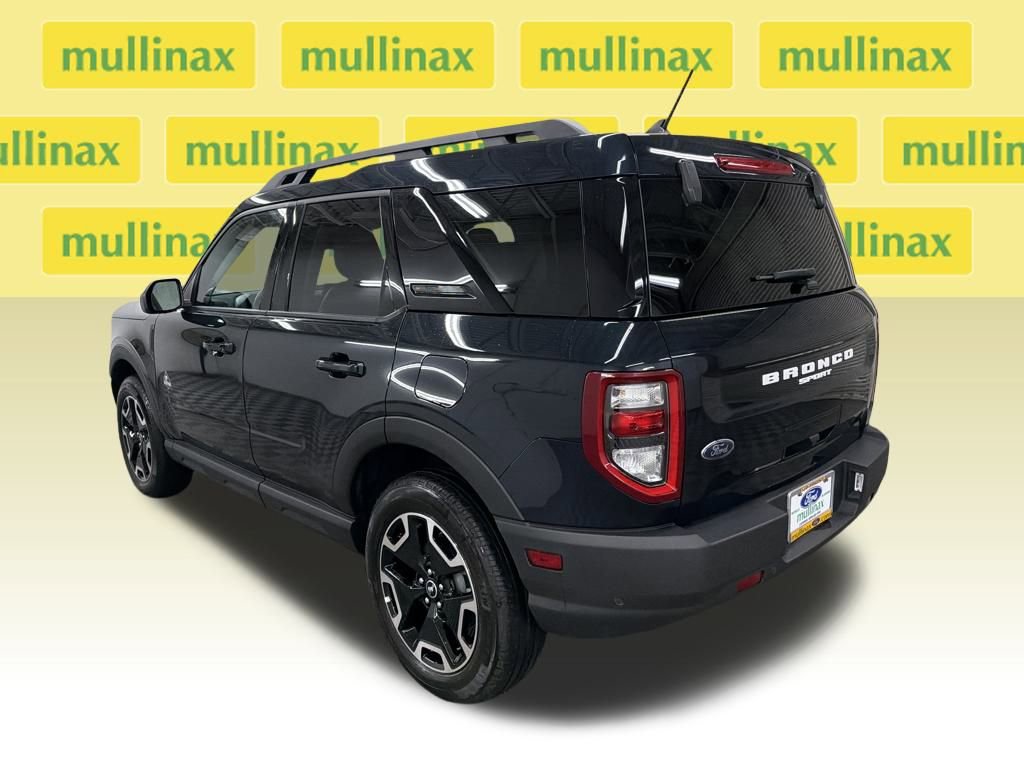 Certified 2023 Ford Bronco Sport Outer Banks w/ Tech Package image 10