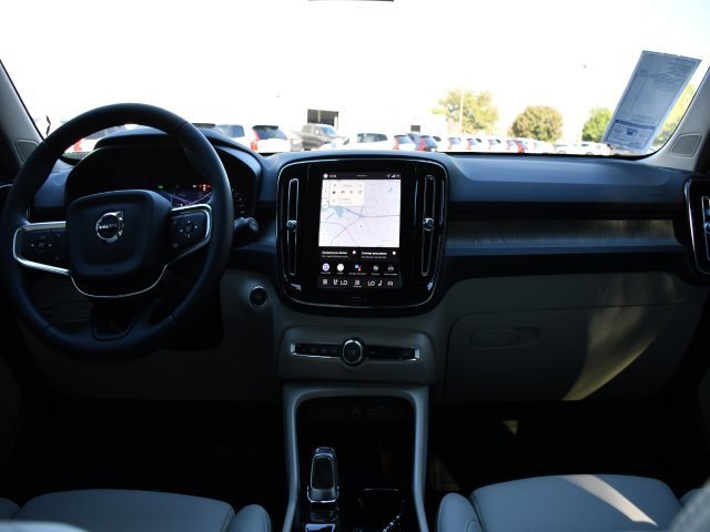 New 2026 Volvo XC40 B5 Plus w/ Protection Package Premier image 17