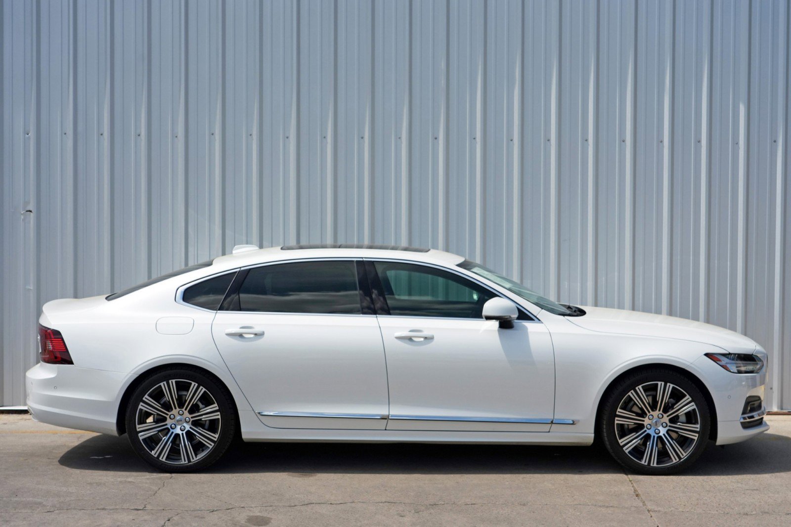 Used 2023 Volvo S90 B6 Plus w/ Protection Package Premier image 55
