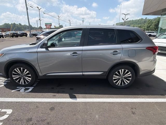 Used 2020 Mitsubishi Outlander SE AWD/4WD image 8