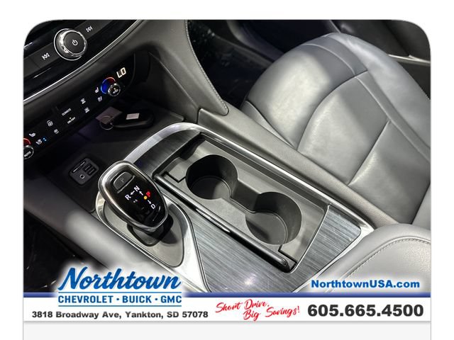 Used 2020 Buick Enclave Premium w/ Surround and Sites Package AWD/4WD image 24