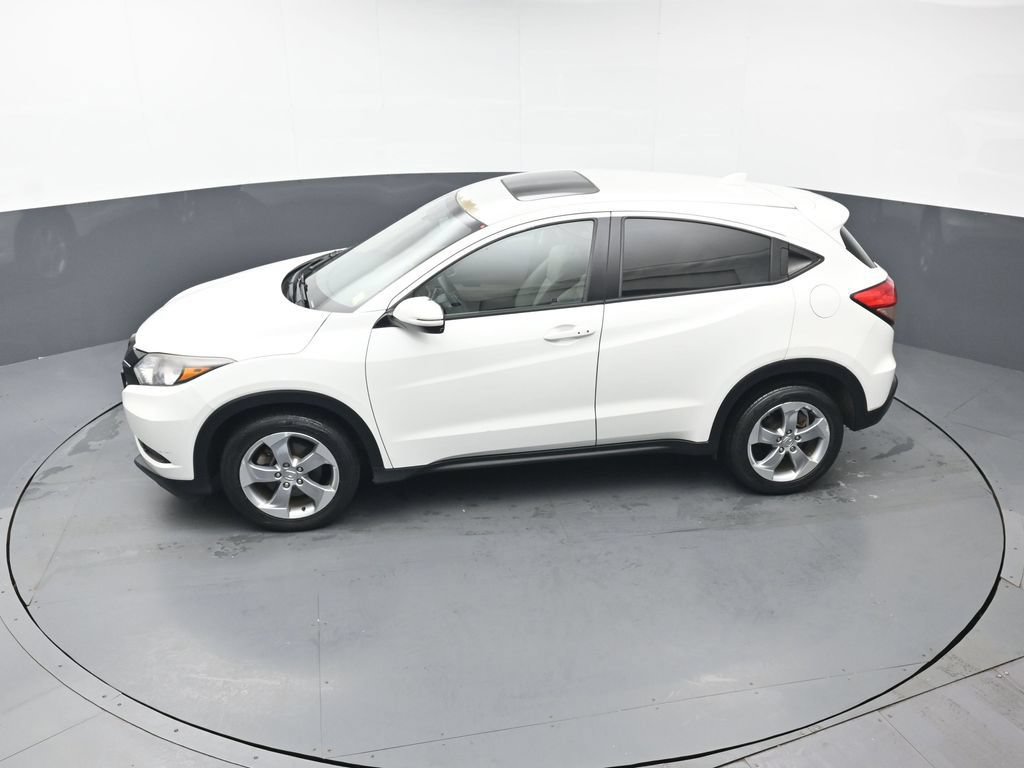 Used 2017 Honda HR-V EX image 32