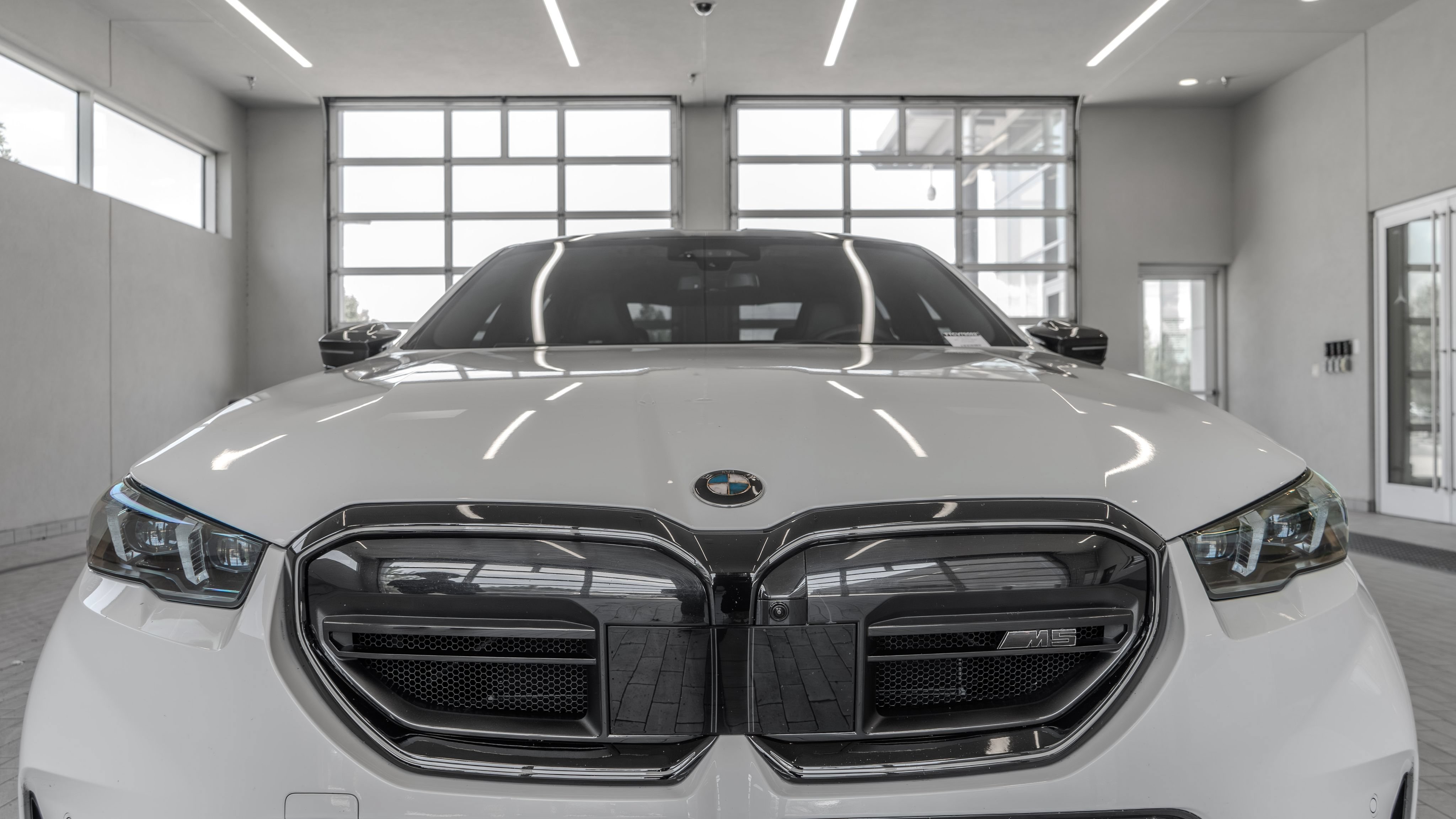 Used 2026 BMW M5 w/ Carbon Package AWD/4WD image 21