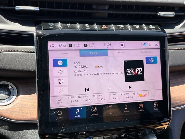 Used 2022 Jeep Grand Cherokee Summit w/ Advanced Protech Group IV AWD/4WD image 20