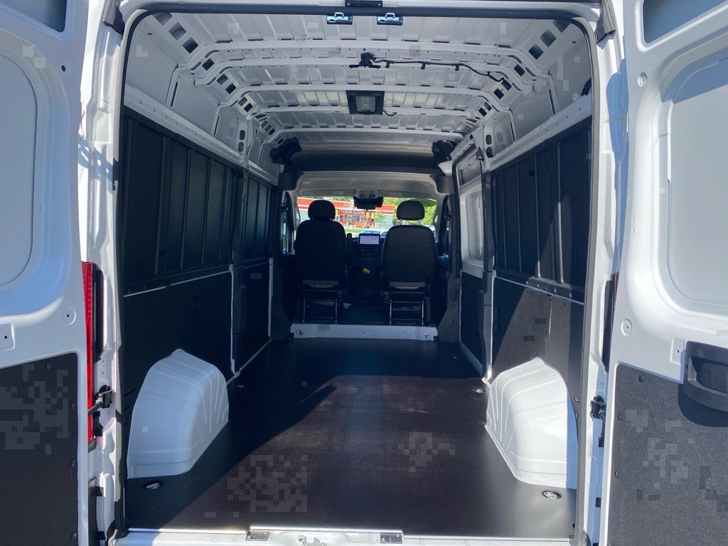 Used 2025 RAM ProMaster 2500 w/ Premium Convenience Group image 21
