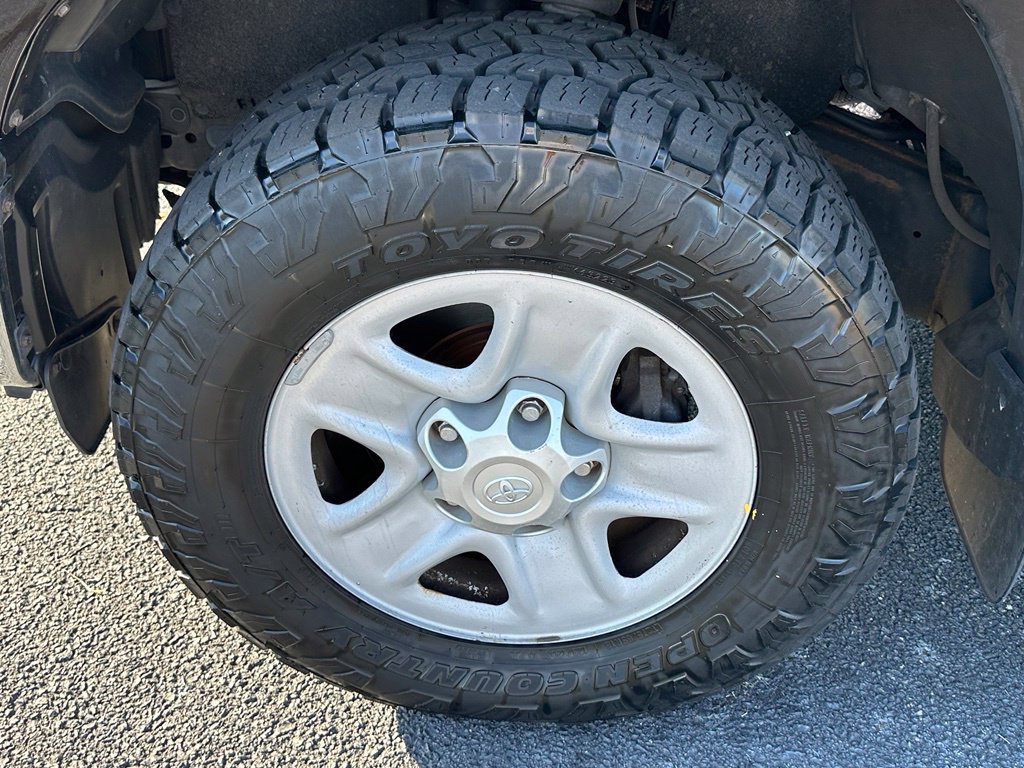 Used 2014 Toyota Tundra SR5 AWD/4WD image 28
