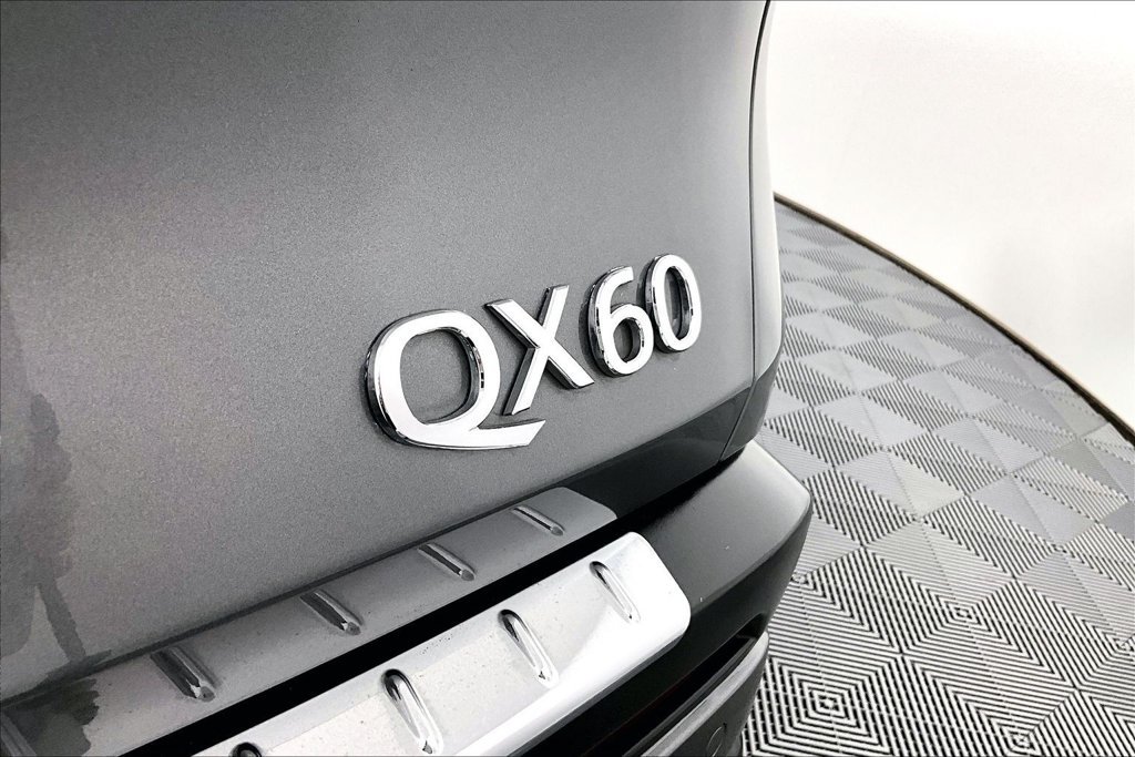 Used 2023 INFINITI QX60 Luxe w/ Vision Package AWD/4WD image 14