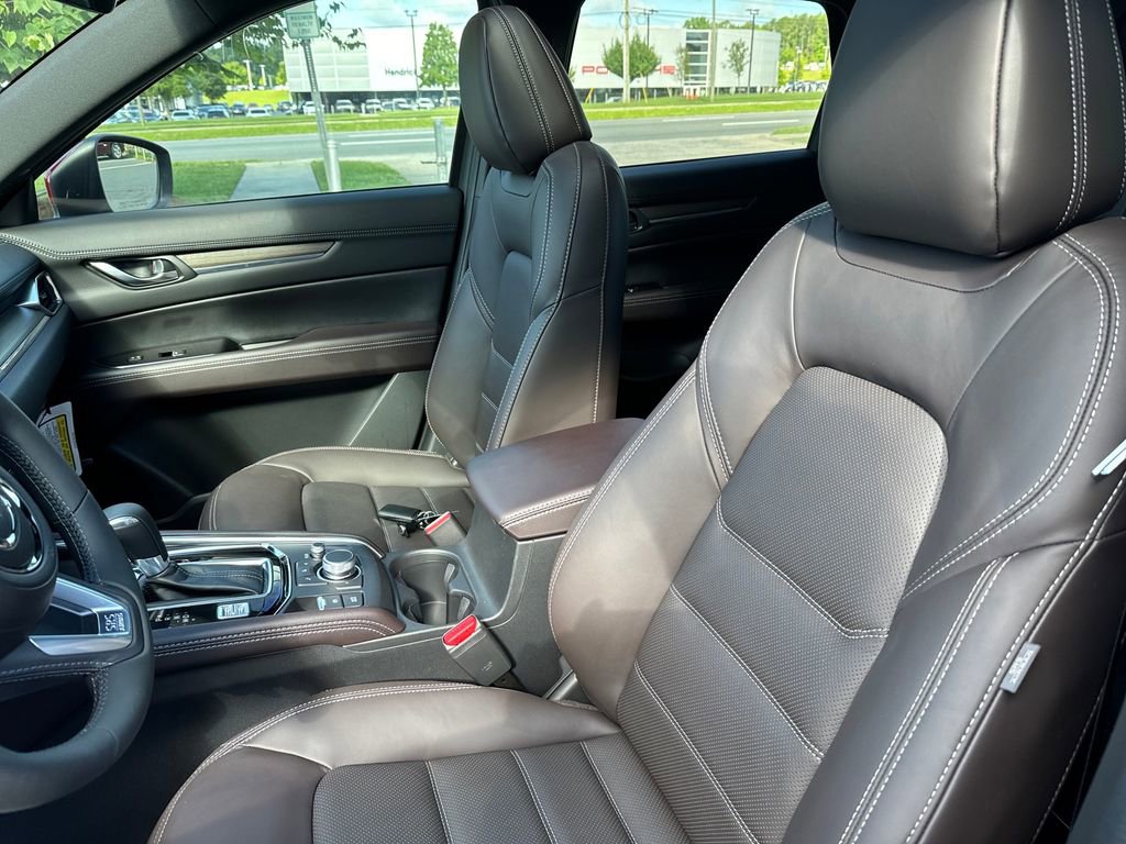 Certified 2025 MAZDA CX-5 Signature image 9