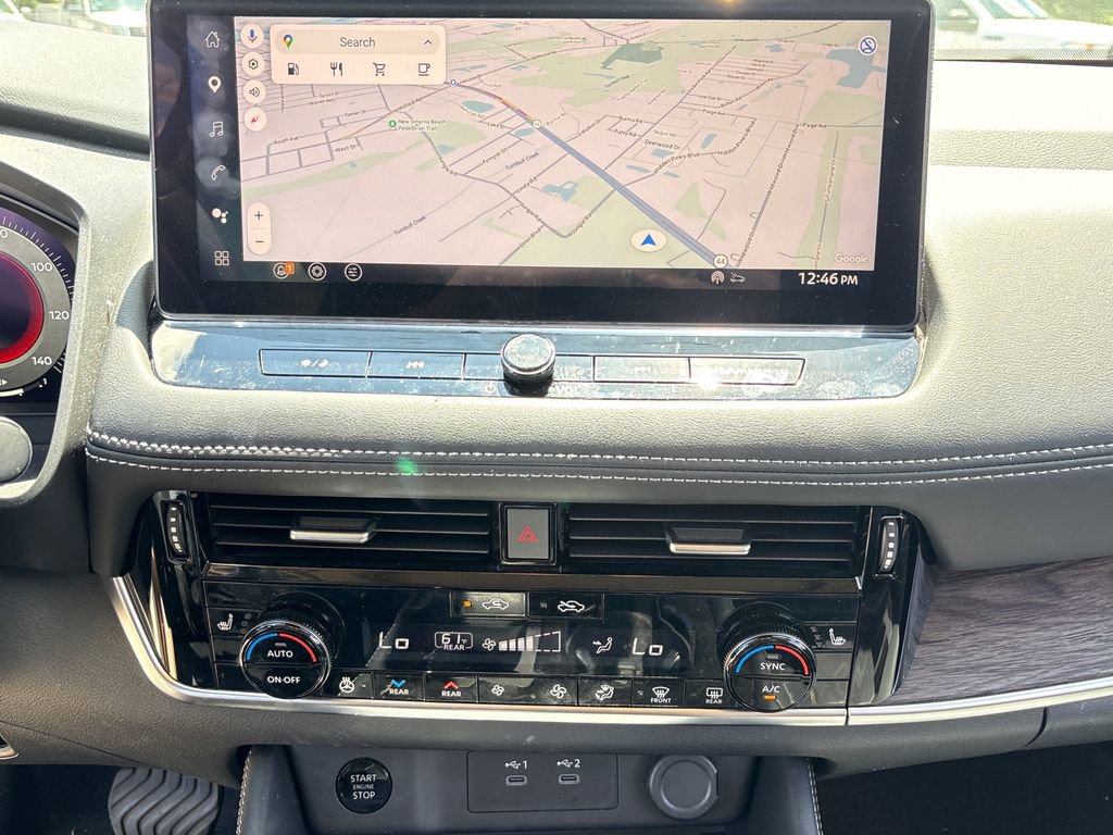 Used 2024 Nissan Rogue Platinum w/ Platinum Premium Package FWD image 23