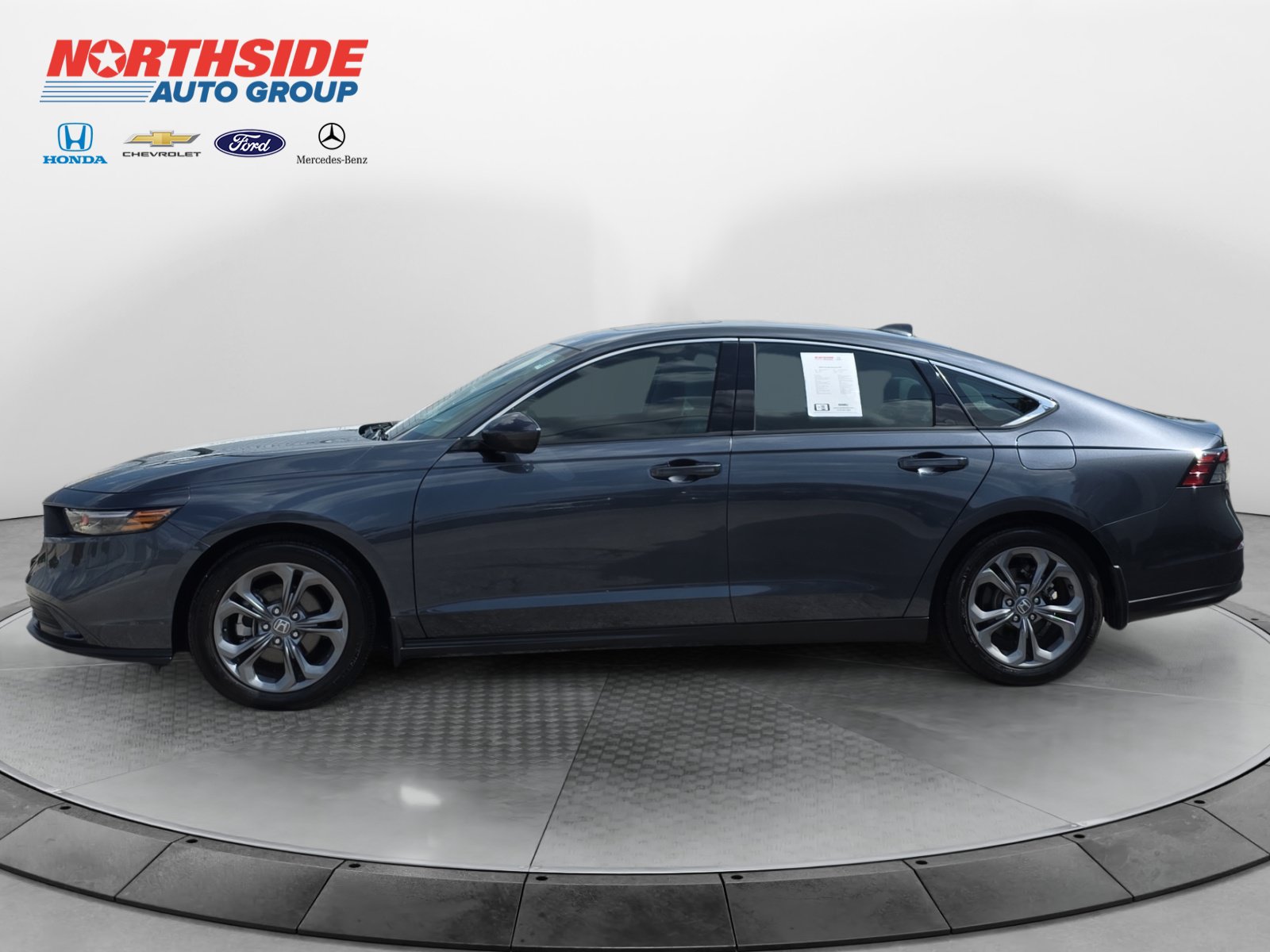 Used 2024 Honda Accord EX image 4