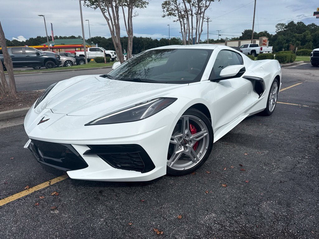 Used 2025 Chevrolet Corvette Stingray Preferred Cpe RWD image 1