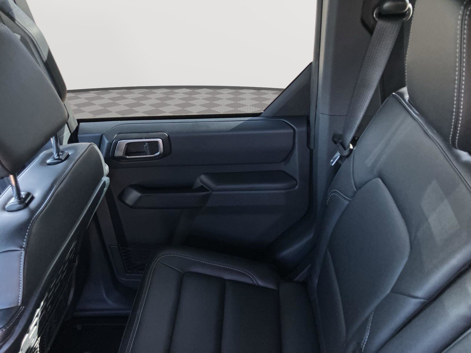 New 2025 Ford Bronco Big Bend w/ Black Diamond Package image 28