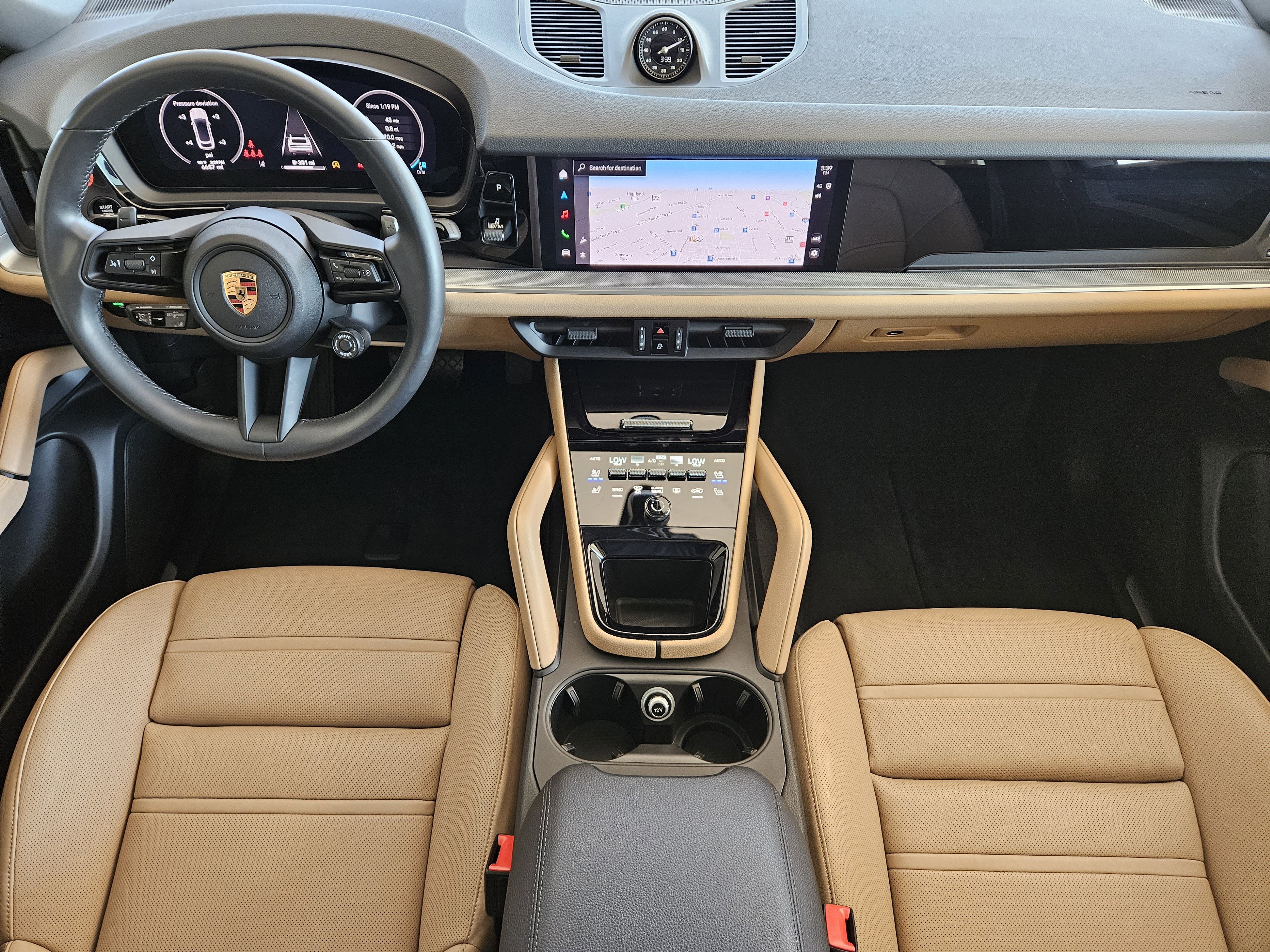 Certified 2025 Porsche Cayenne Coupe image 24