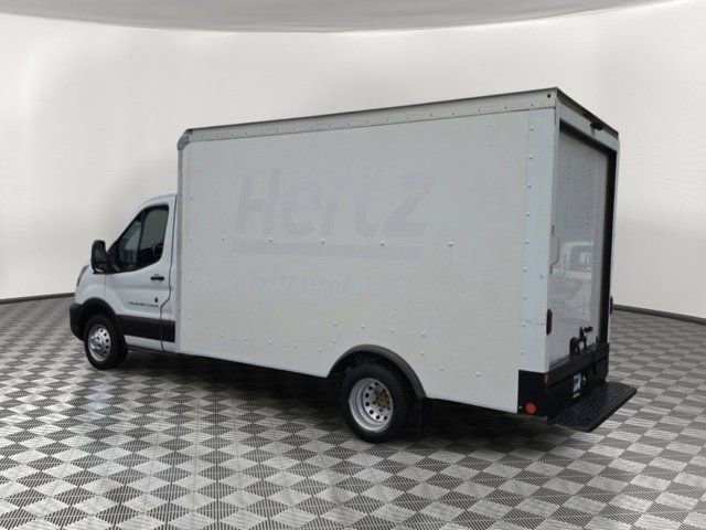 Used 2022 Ford Transit 350 DRW RWD image 4