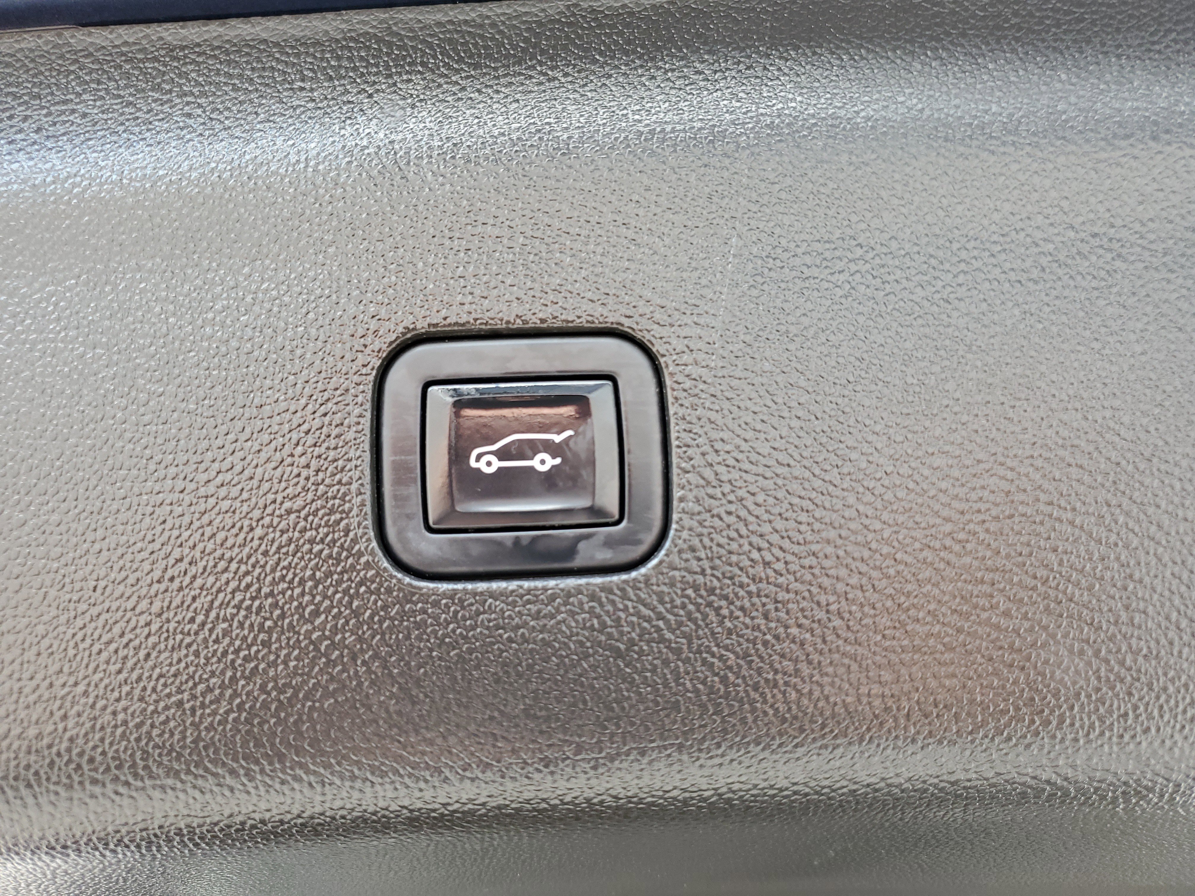 Used 2022 Buick Enclave Essence w/ Experience Buick Package image 19