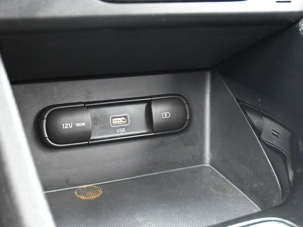 Used 2022 Kia Niro LXS image 23