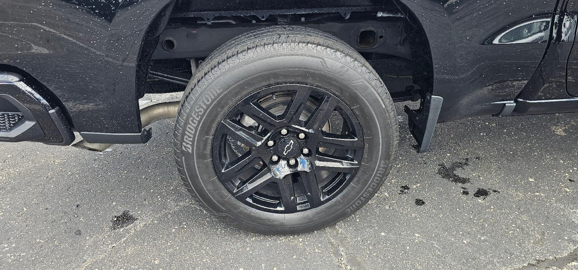 Used 2023 Chevrolet Silverado 1500 RST w/ LPO, Dark Essentials Package AWD/4WD image 8