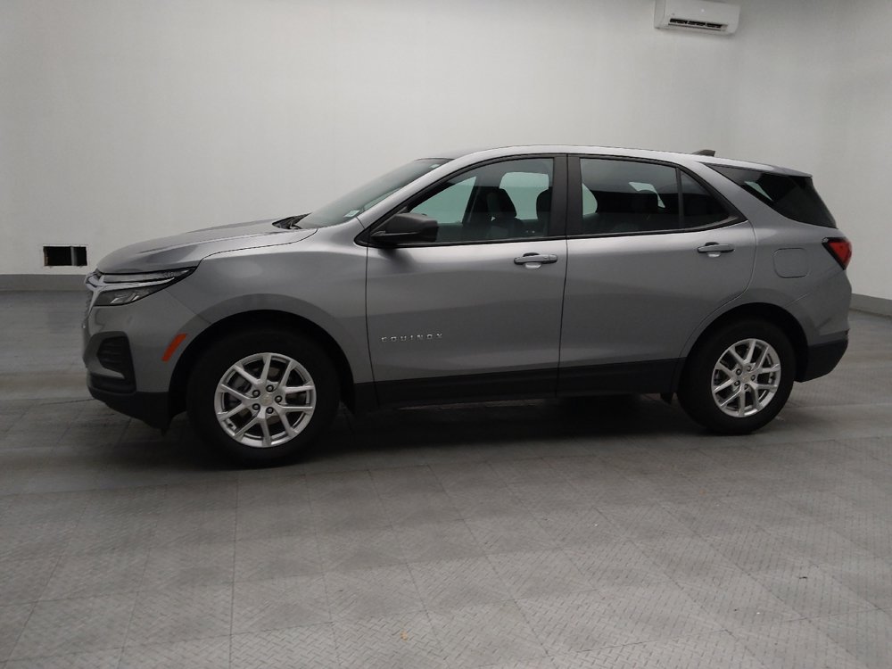 Used 2024 Chevrolet Equinox LS w/ Driver Confidence II Package image 2