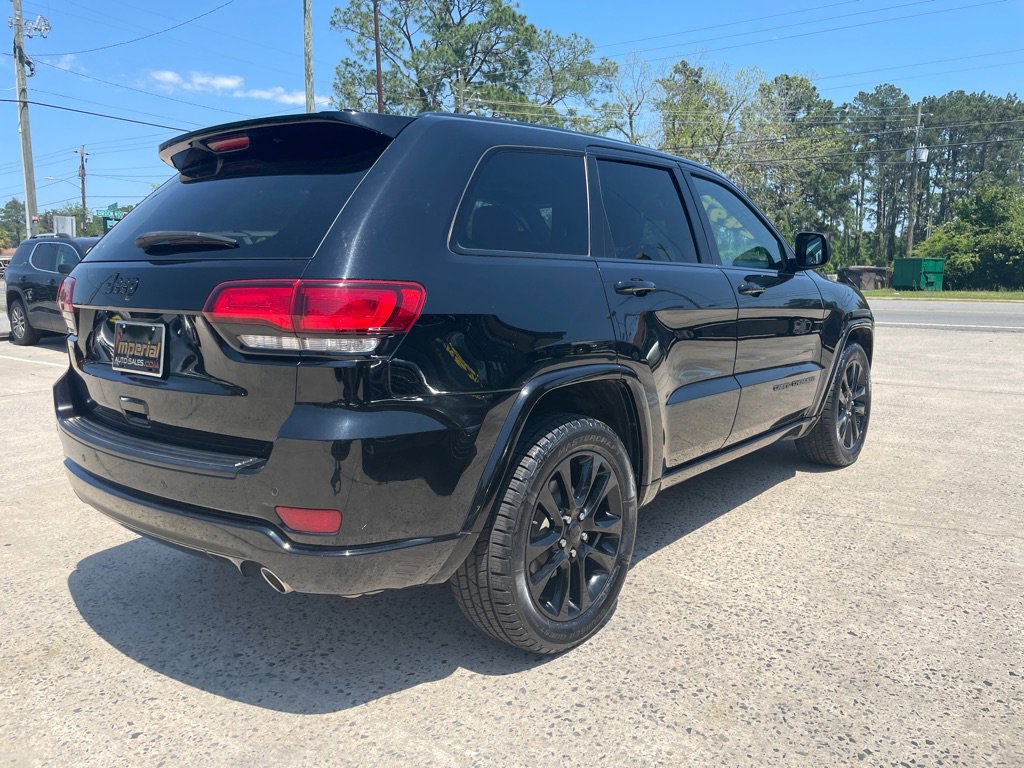 Used 2020 Jeep Grand Cherokee Altitude image 5