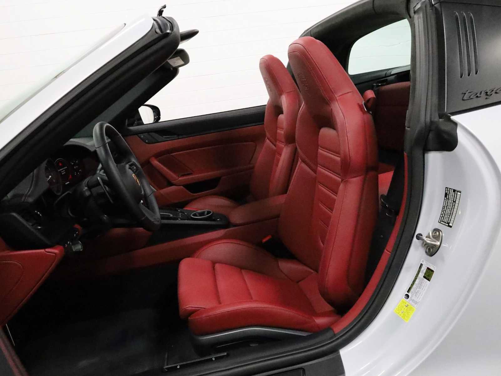 Certified 2024 Porsche 911 Targa 4 GTS AWD/4WD image 5