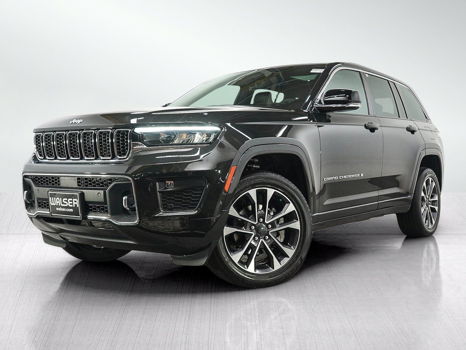 Used 2025 Jeep Grand Cherokee Overland w/ Luxury Tech Group IV