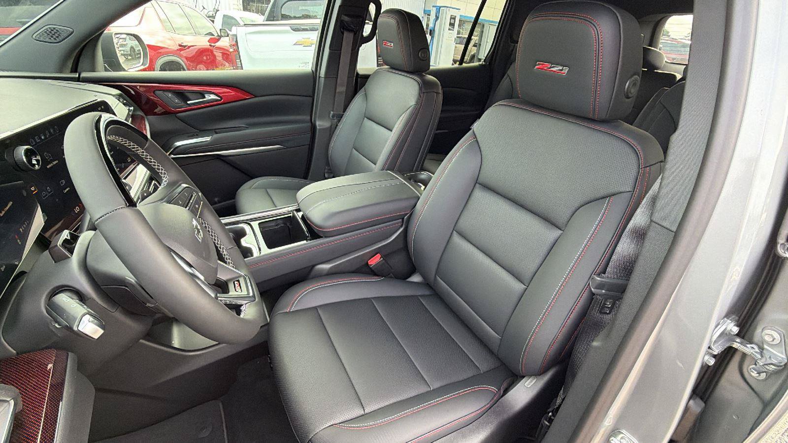 New 2026 Chevrolet Traverse Z71 w/ Enhanced Driving Package AWD/4WD image 4