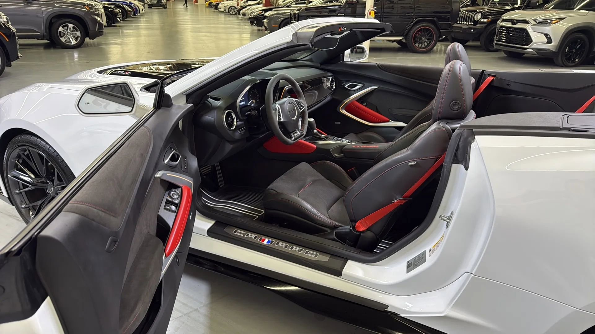 Used 2022 Chevrolet Camaro ZL1 image 21