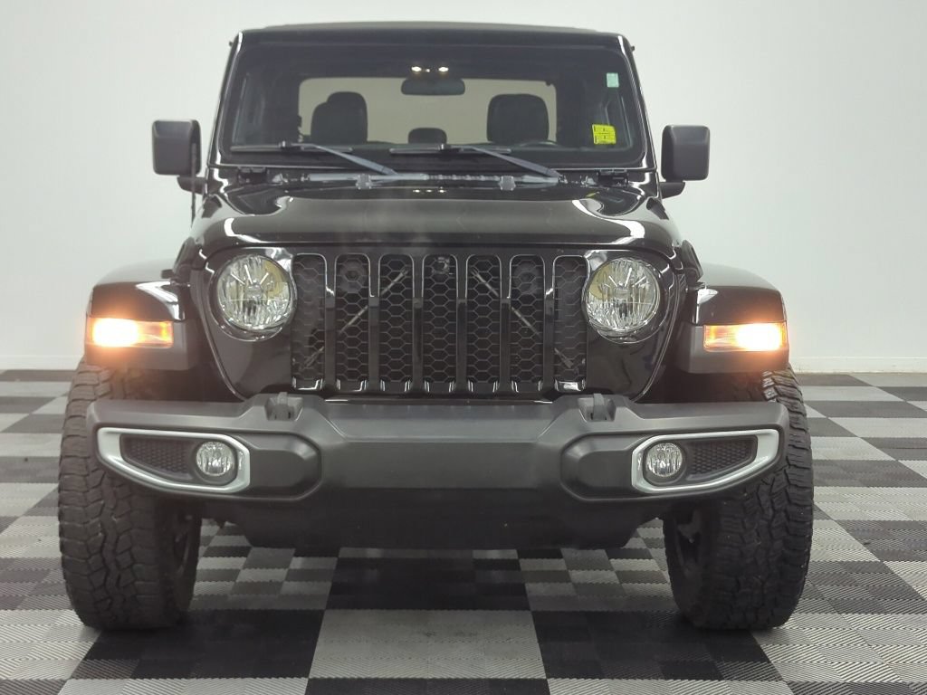 Used 2022 Jeep Gladiator Sport AWD/4WD image 2