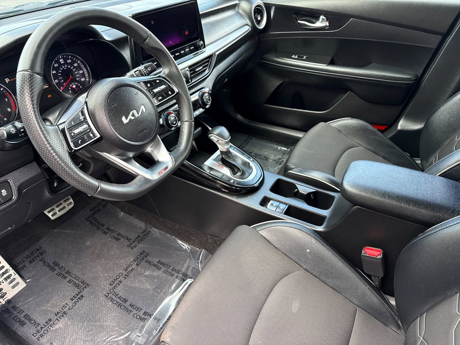 Used 2024 Kia Forte GT-Line image 9